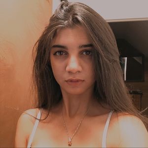 Meet your Posher, Fernanda